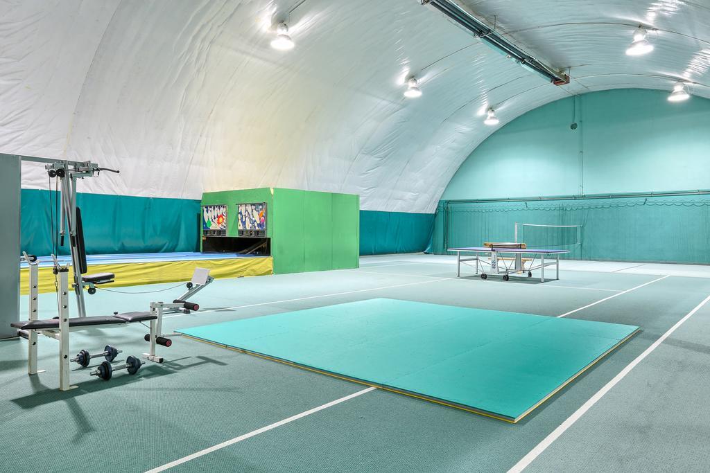Hotel Tenis Chrząstowice Eksteriør billede